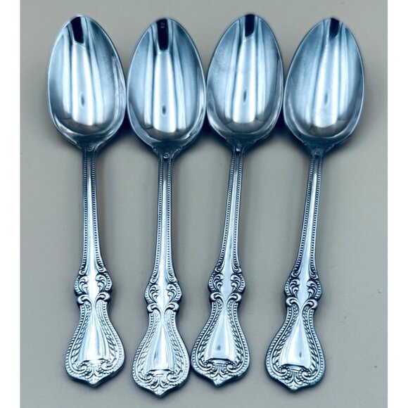 Set Of 4 Towle OLD COLONIAL 18/10 Stainless Place Oval Soup Spoons - Picture 3 of 7